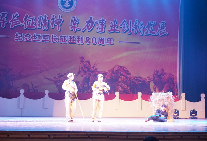 外语系话剧《太阳河》震撼上演