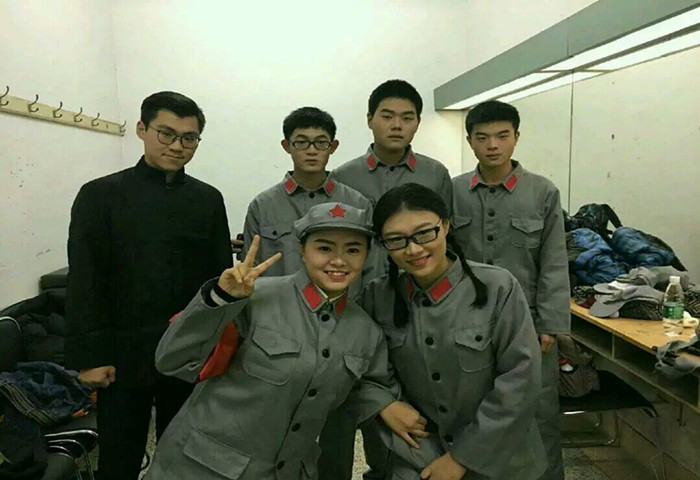 外语系话剧《太阳河》震撼上演