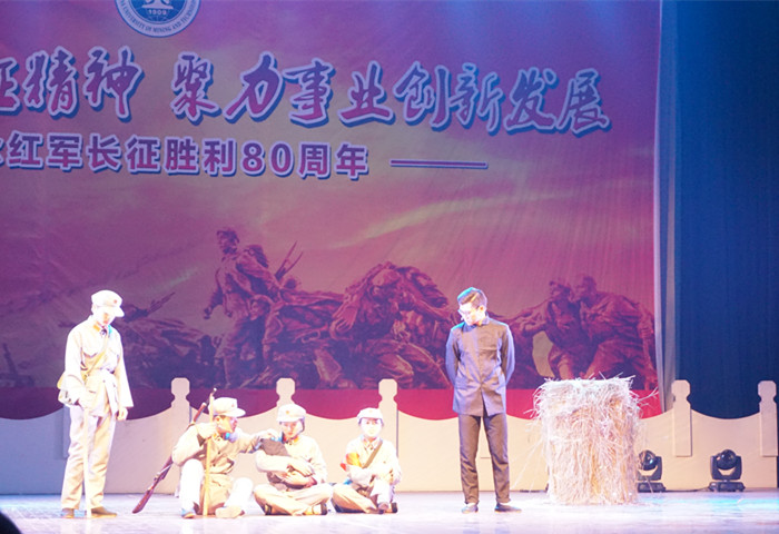 外语系话剧《太阳河》震撼上演