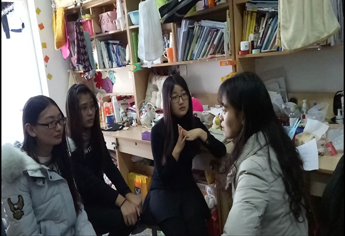 外语系开展安全预防“校园贷”风险活动